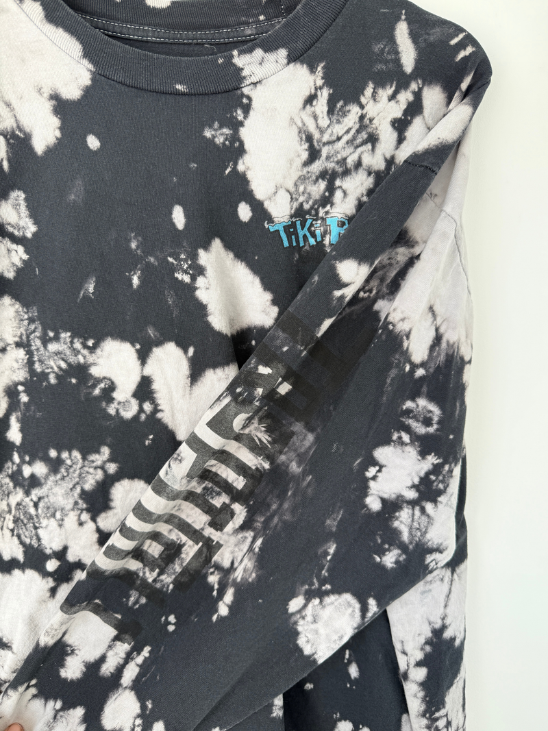 TOURMALINE LONG SLEEVE TIKI PRINTED TEE