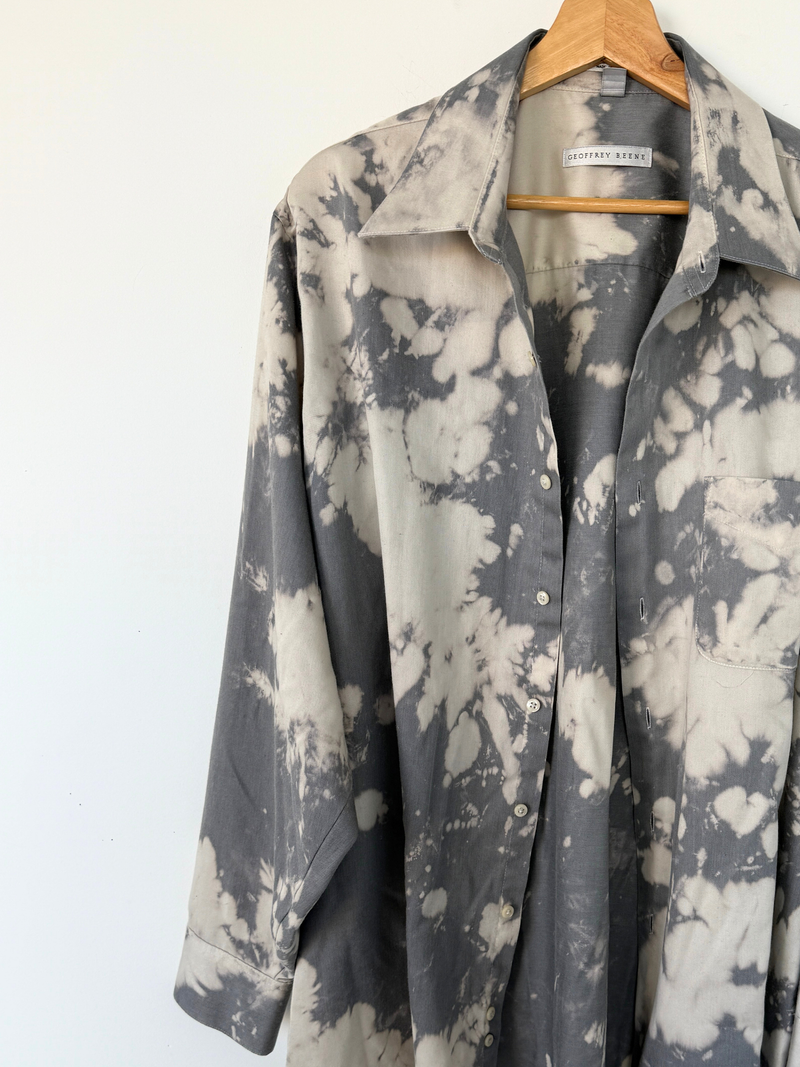 SILKY BUTTON UP