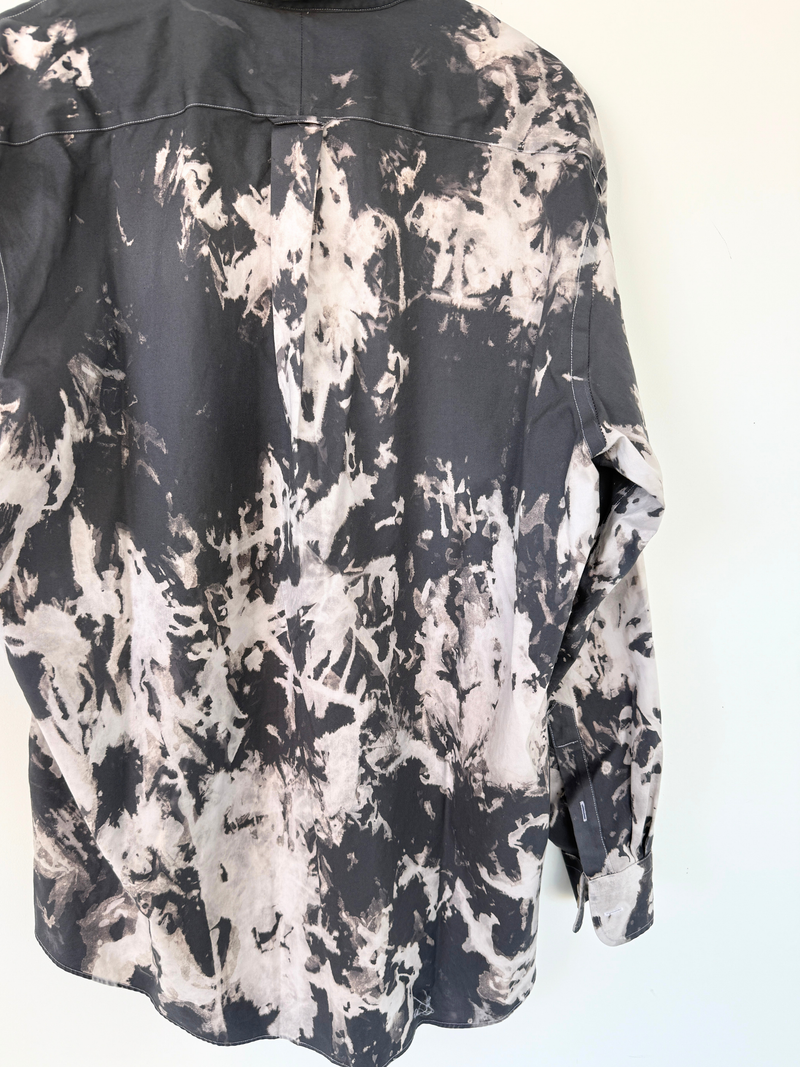 DOUBLE NEEDLE BUTTON UP