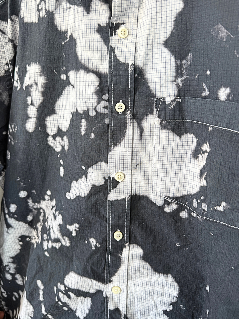 MICRO PLAID BUTTON UP
