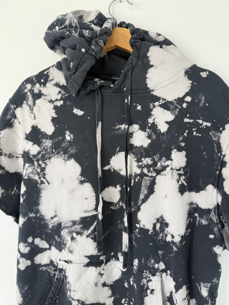 RAW HEM CROPPED HOODIE