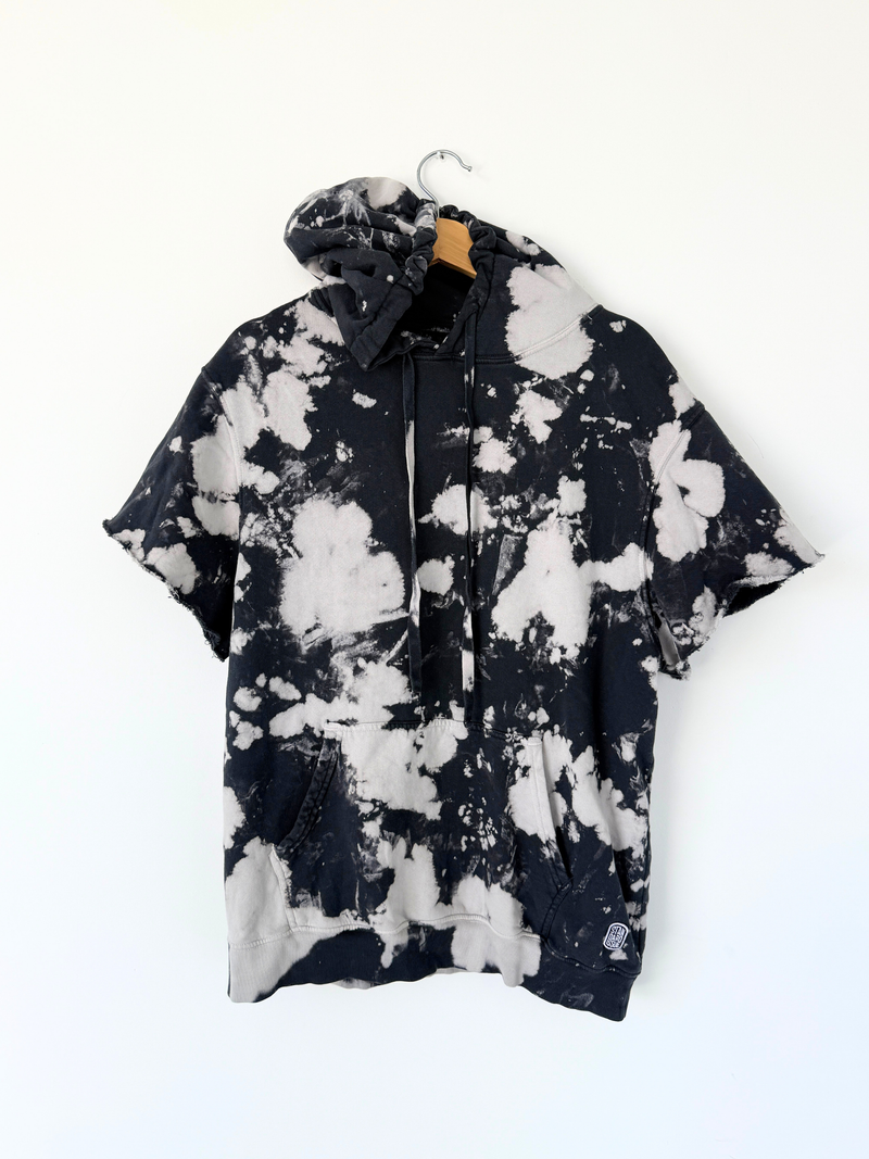 RAW HEM CROPPED HOODIE