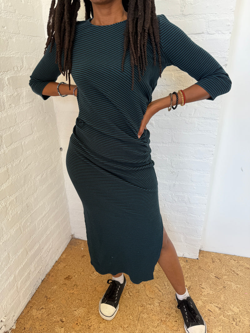 LONG SLEEVE KNIT DRESS